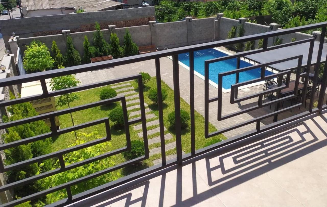 Vinum Hotel Tbilisi Exteriör bild