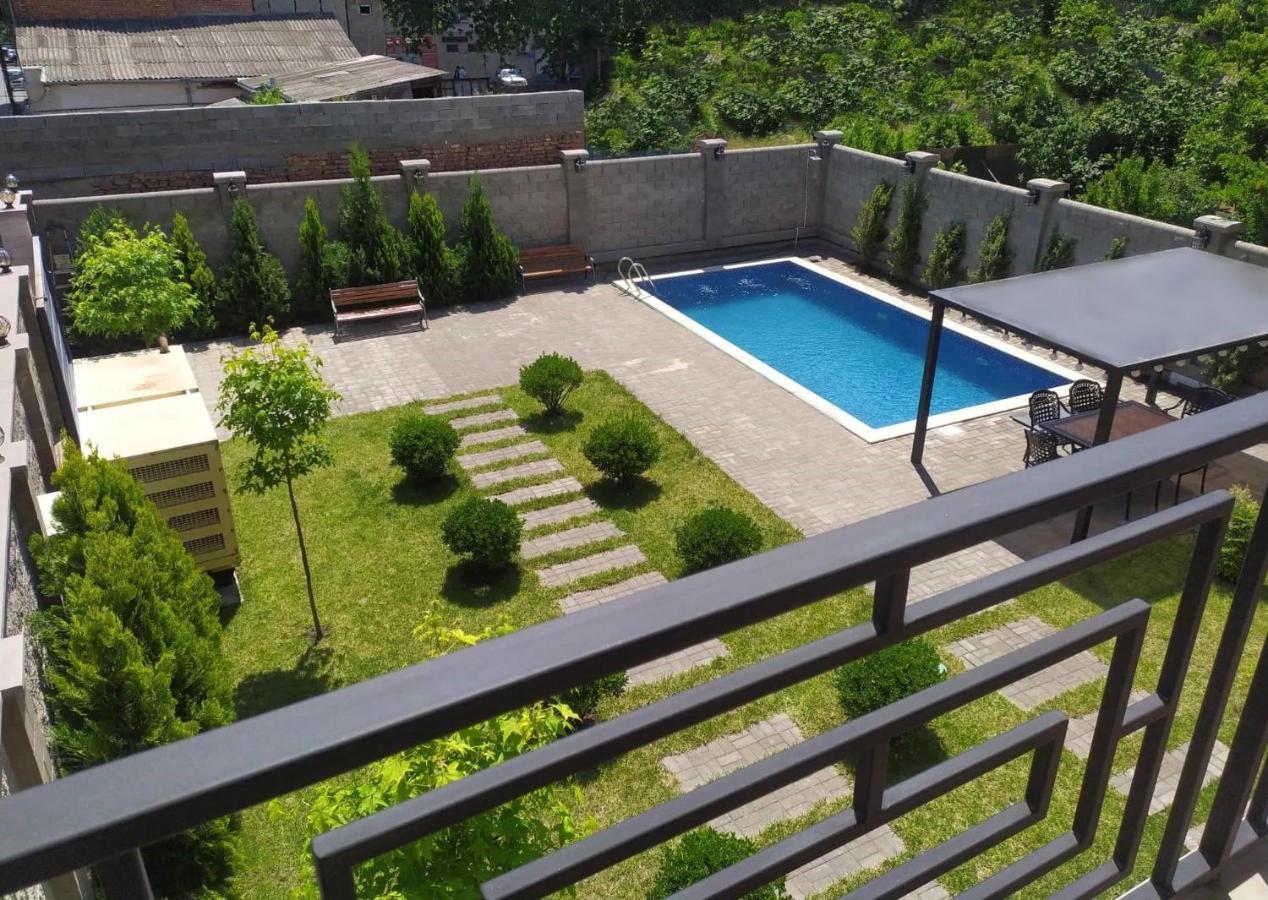 Vinum Hotel Tbilisi Exteriör bild