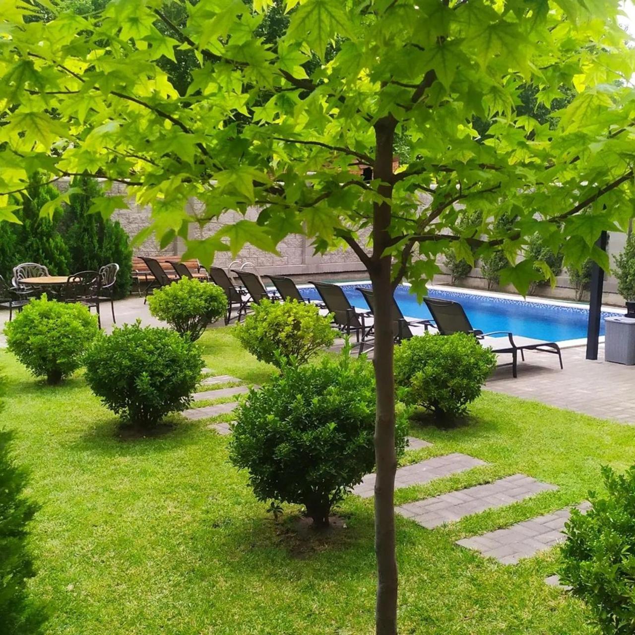 Vinum Hotel Tbilisi Exteriör bild
